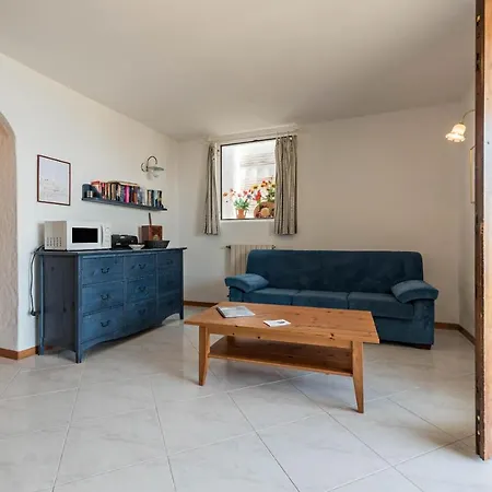In Vista Lago Daire *